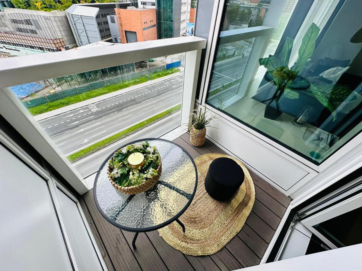 Apartments05 In New Building With Free Parking Panorama City - Amazing View Close To Old Town Bratysława Zewnętrze zdjęcie